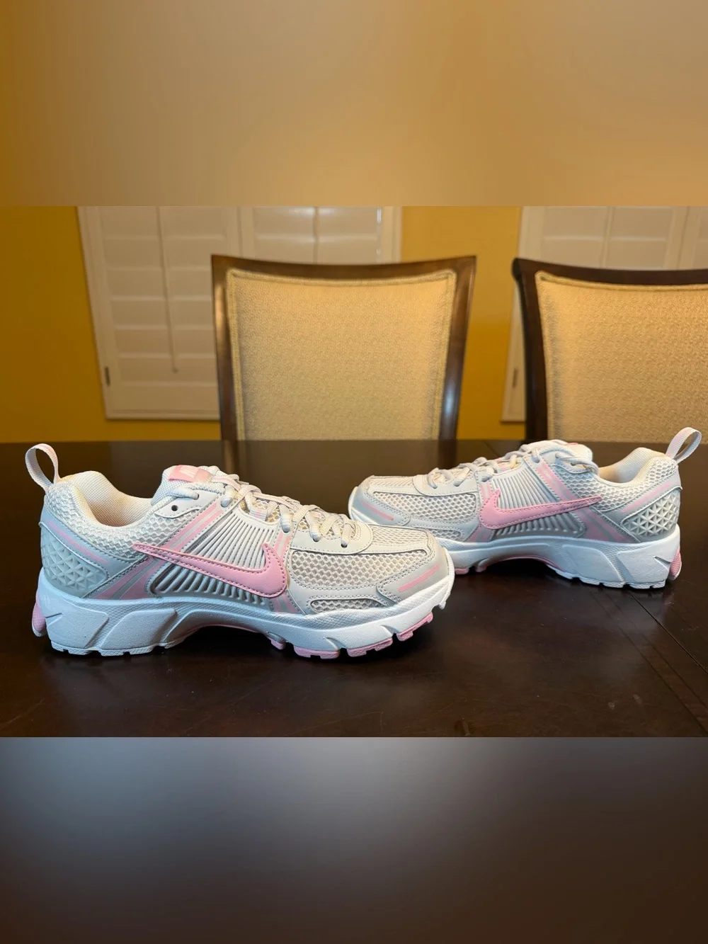 New Nike Vomero 5 Pink Sneakers Shoes Size US 6.5Y
